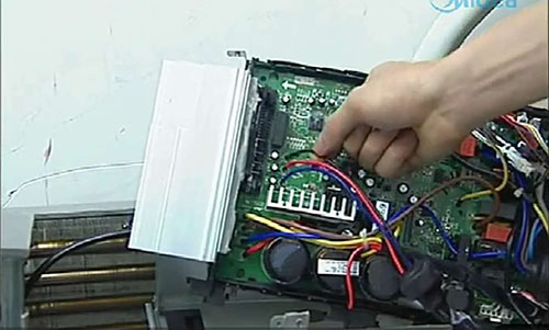 绿春美的空调电话是多少